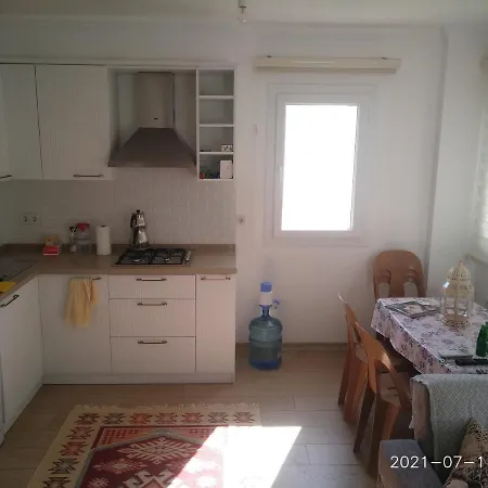Apartment Serin Yaz Aksamlari Guemuesluek