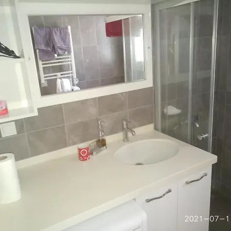 Apartment Serin Yaz Aksamlari Guemuesluek *